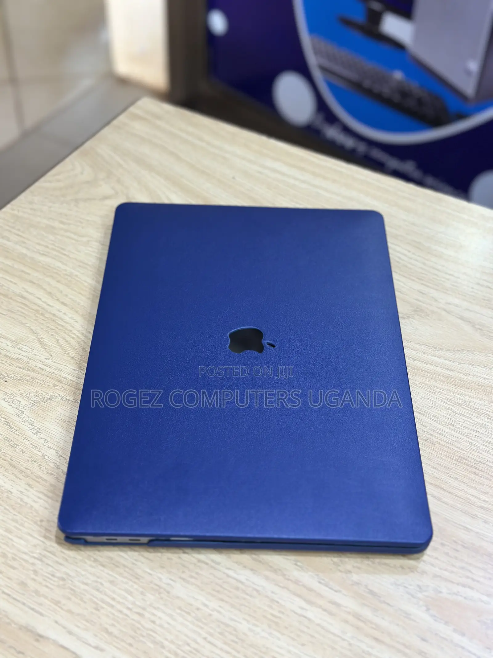 New Laptop Apple MacBook Pro 16GB Intel Core I7 SSD 512GB