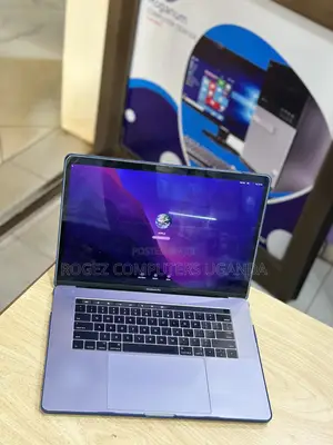 New Laptop Apple MacBook Pro 16GB Intel Core I7 SSD 512GB