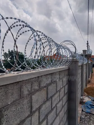 Razor Wire Fencing, Sekanyolya Fencing Wire Mesh