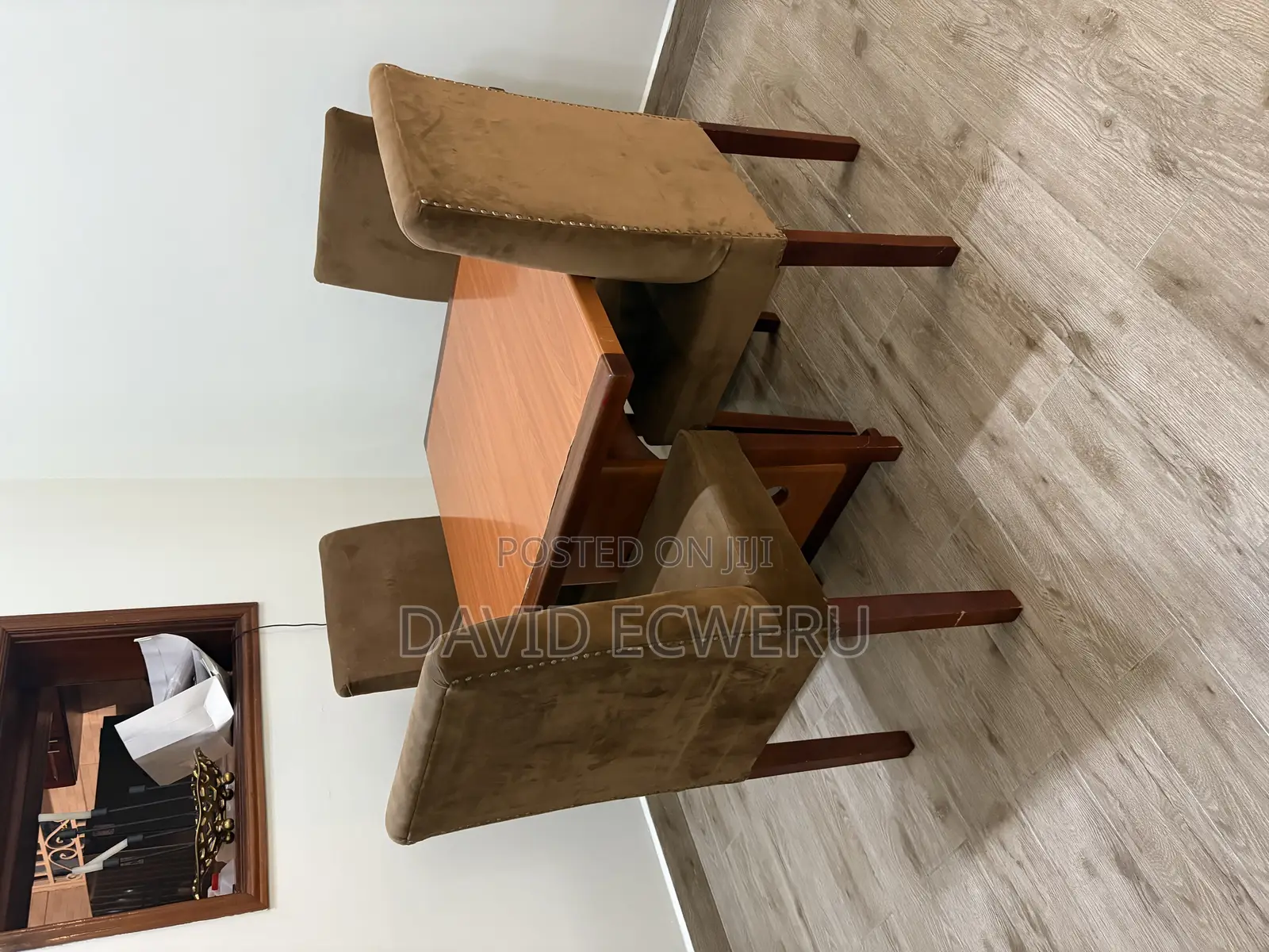 4 Seater Dinning Set
