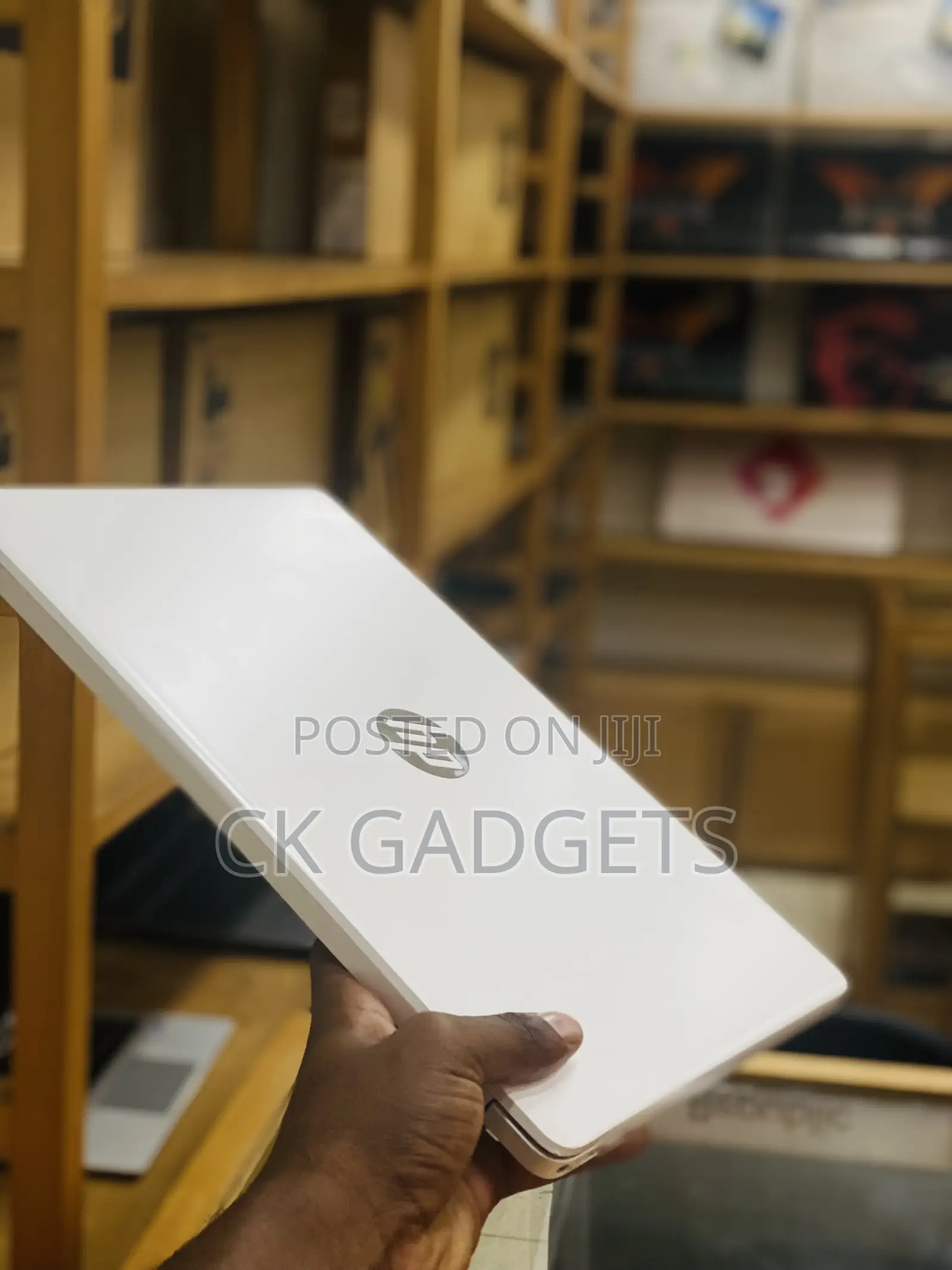 New Laptop HP 15S 8GB Intel Core I7 SSD 256GB