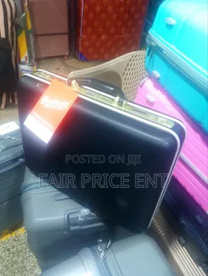 Executive Vip Briefcase. Large.( Black)