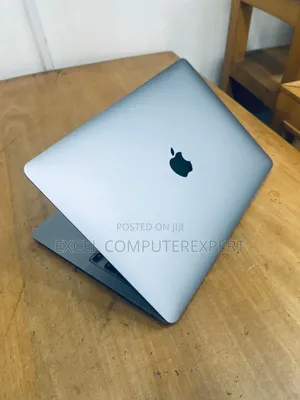 New Laptop Apple MacBook Air 8GB Apple M1 SSD 256GB