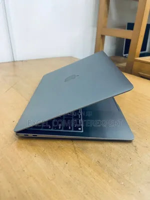 New Laptop Apple MacBook Air 8GB Apple M1 SSD 256GB