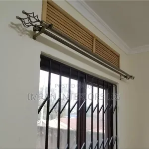 Strong Curtain Rods Per Meter Available in Metallic