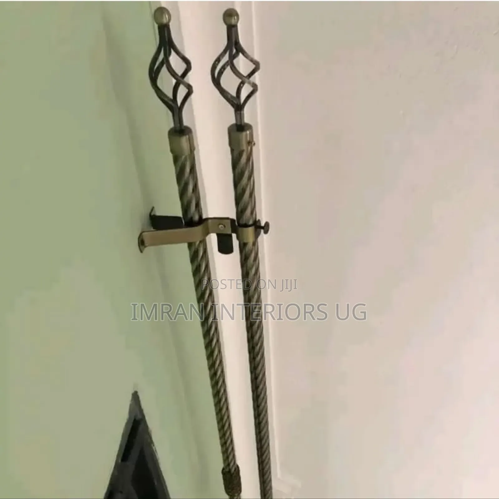 Fancy Curtain Rods Per Meter in Metallic and Plastic