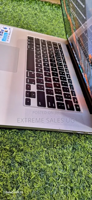 Laptop Apple MacBook Pro 8GB Intel Core I7 SSD 128GB