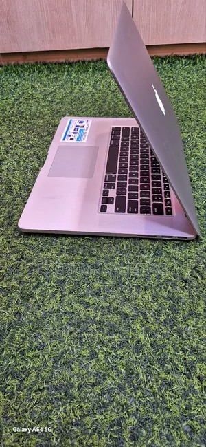 Laptop Apple MacBook Pro 8GB Intel Core I7 SSD 128GB