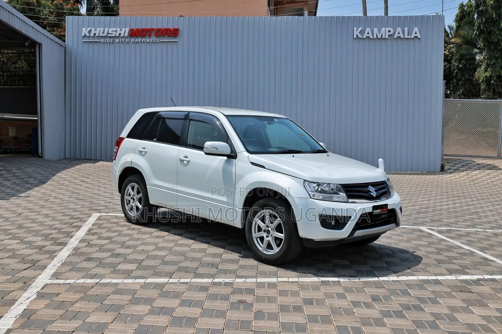 Suzuki Escudo 2016 White