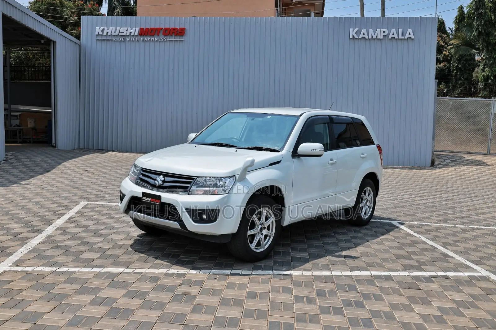 Suzuki Escudo 2016 White