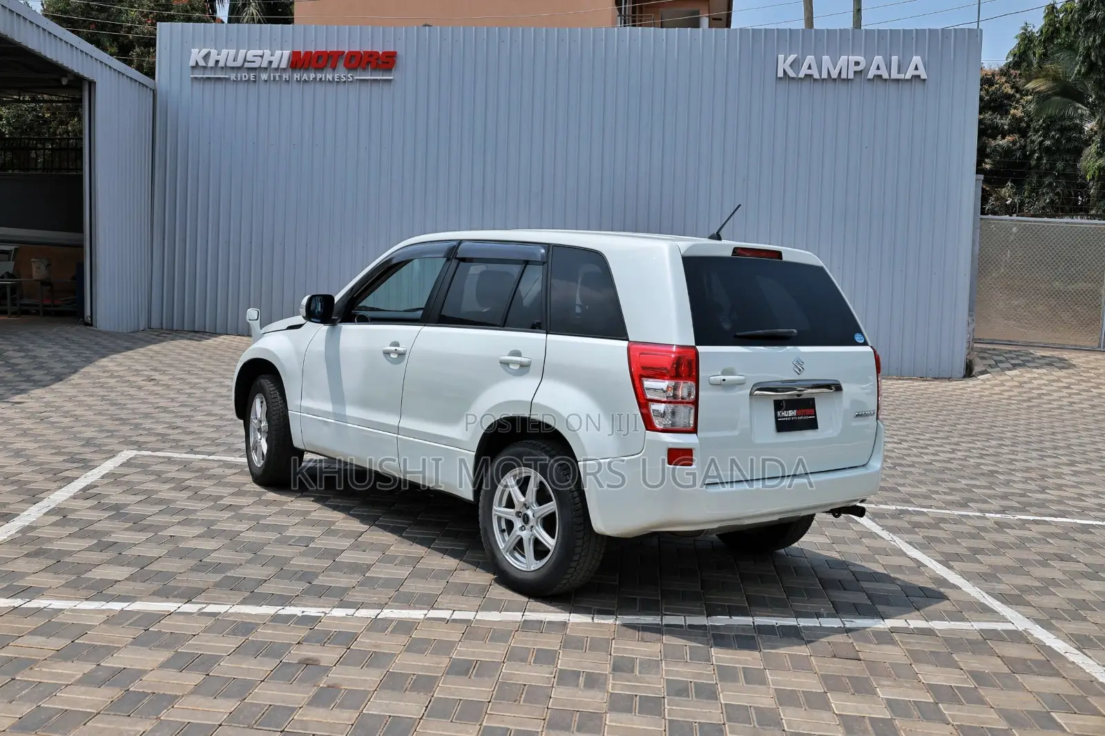 Suzuki Escudo 2016 White