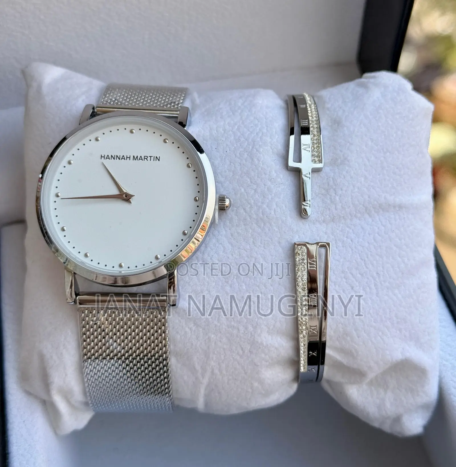 Hannah Martin Silver Casual Watch