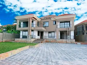 6bdrm Mansion in Makindye for sale