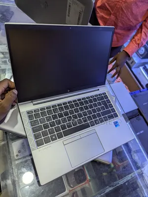 Laptop HP EliteBook 840 G8 8GB Intel Core I5 SSD 256GB
