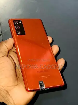 New Samsung Galaxy S20 FE 128 GB Red