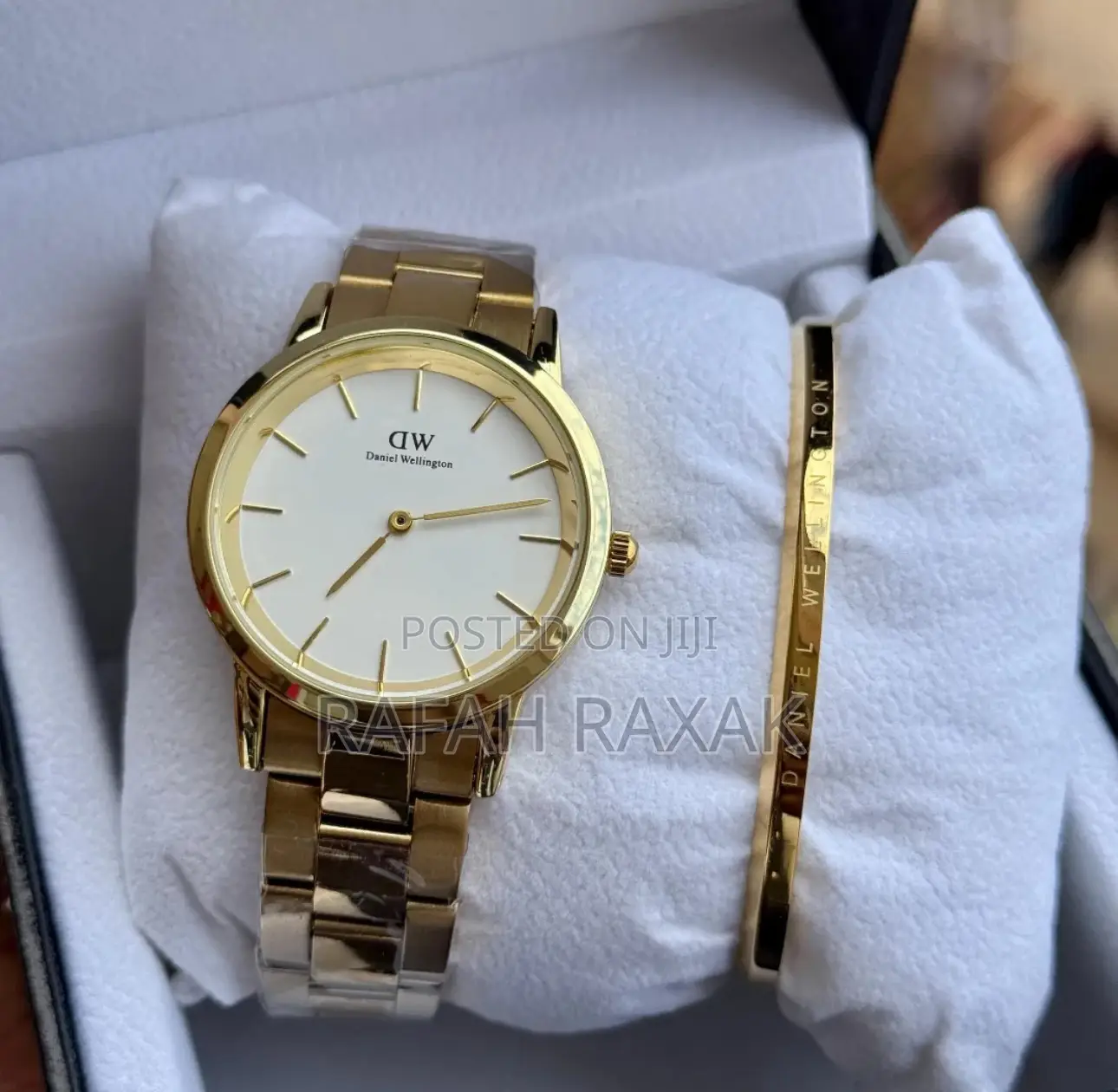 Original Gold/White Face Daniel Wellington Watch & A Bangle