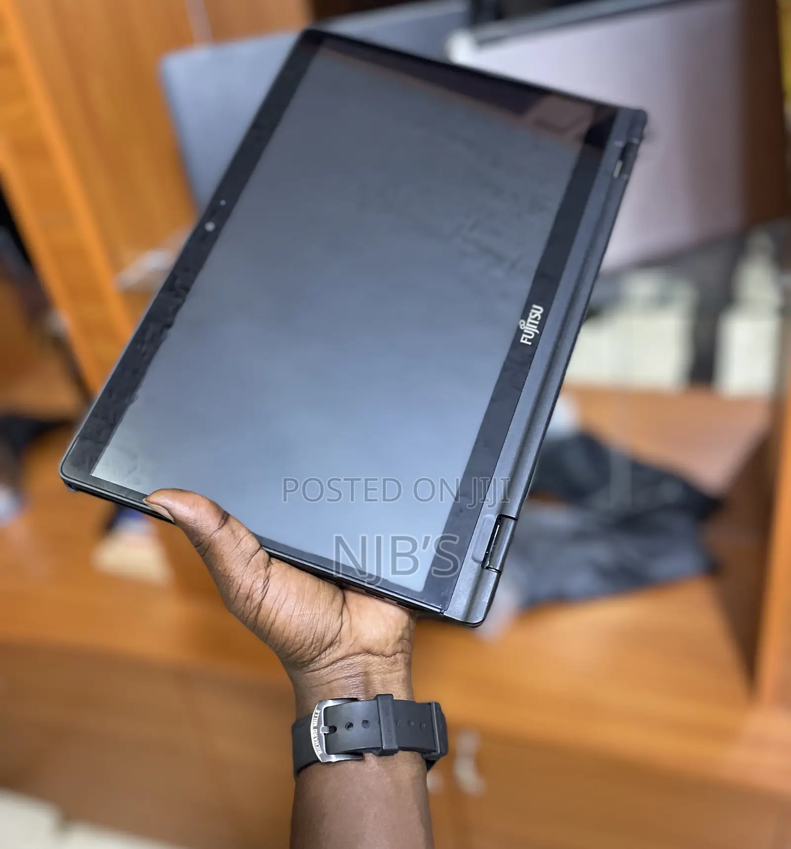 New Laptop Fujitsu 8GB Intel Core I5 SSD 256GB