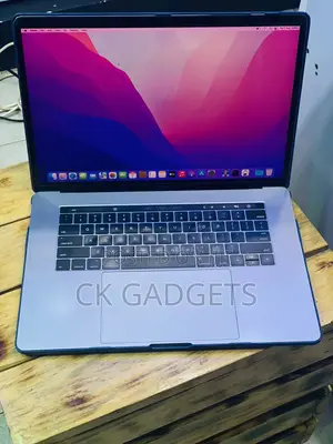 New Laptop Apple MacBook Pro 16GB Intel Core I7 SSD 256GB