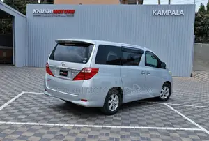 Toyota Alphard 2012 Silver