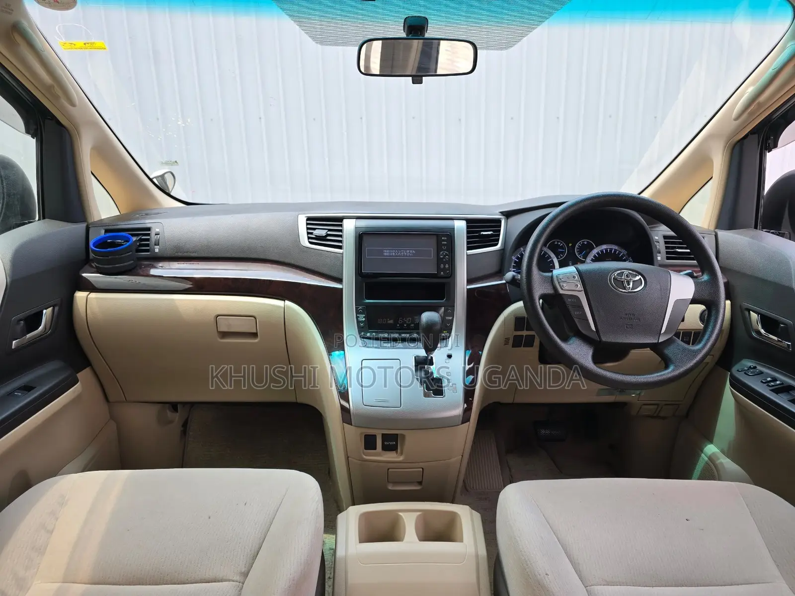 Toyota Alphard 2012 Silver