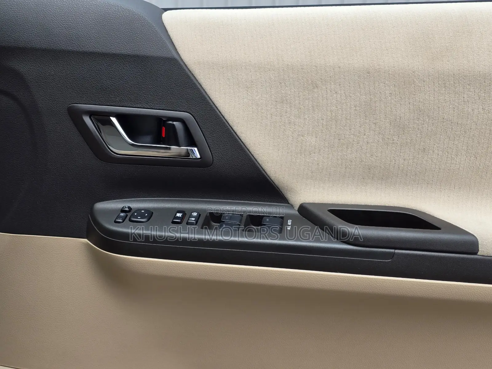Toyota Alphard 2012 Silver