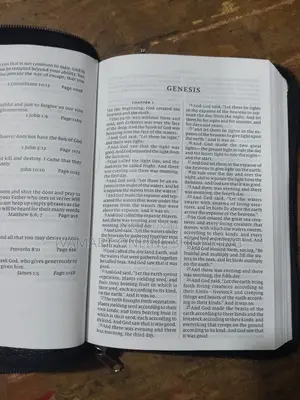 Holy Bible NKJV - With a Zip