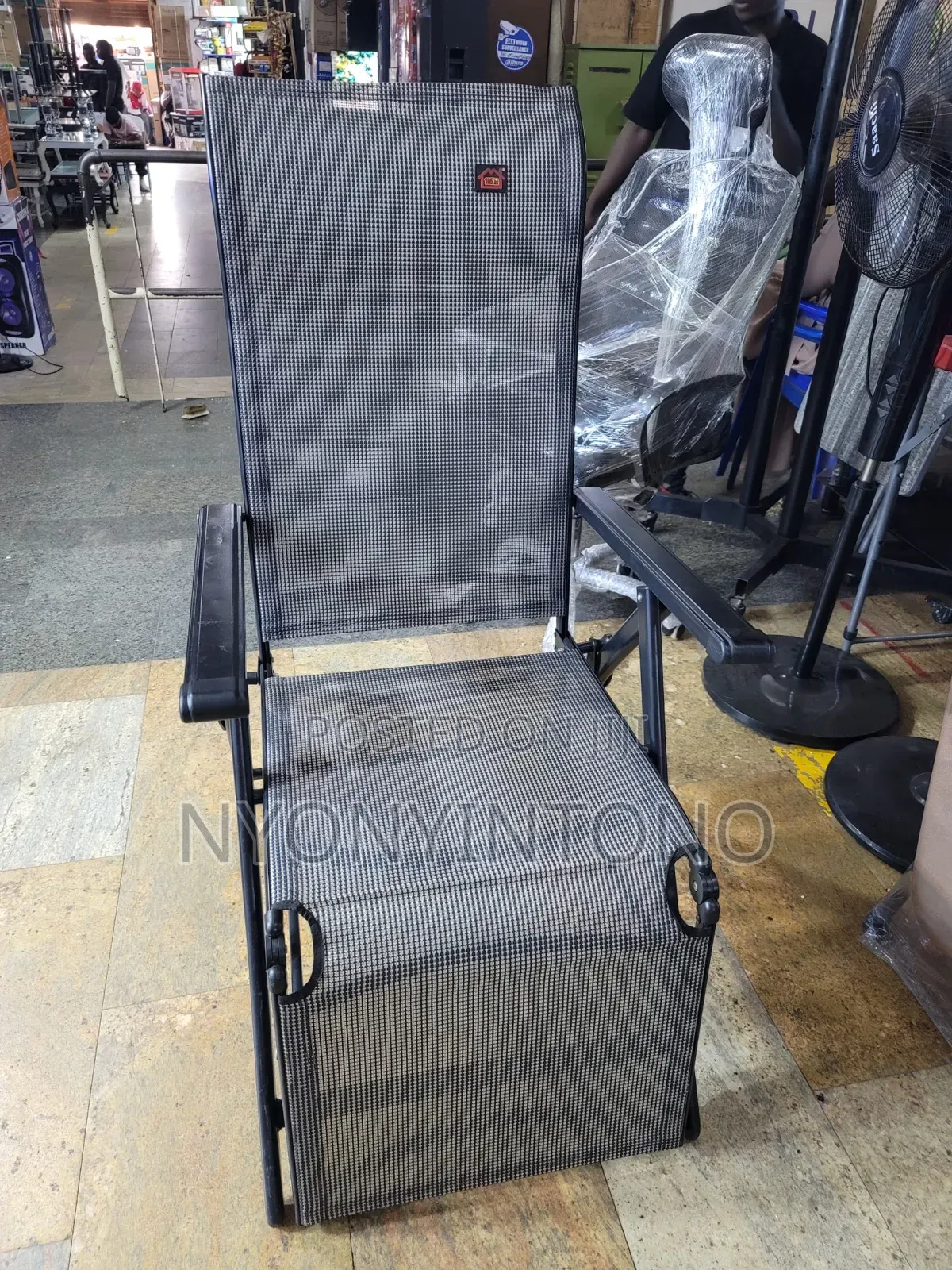 Very Strong Foldable Multipurpose Beach / Compound Chair