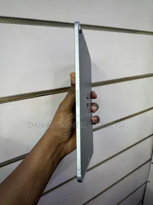 Apple iPad Air (2022) 64 GB Blue