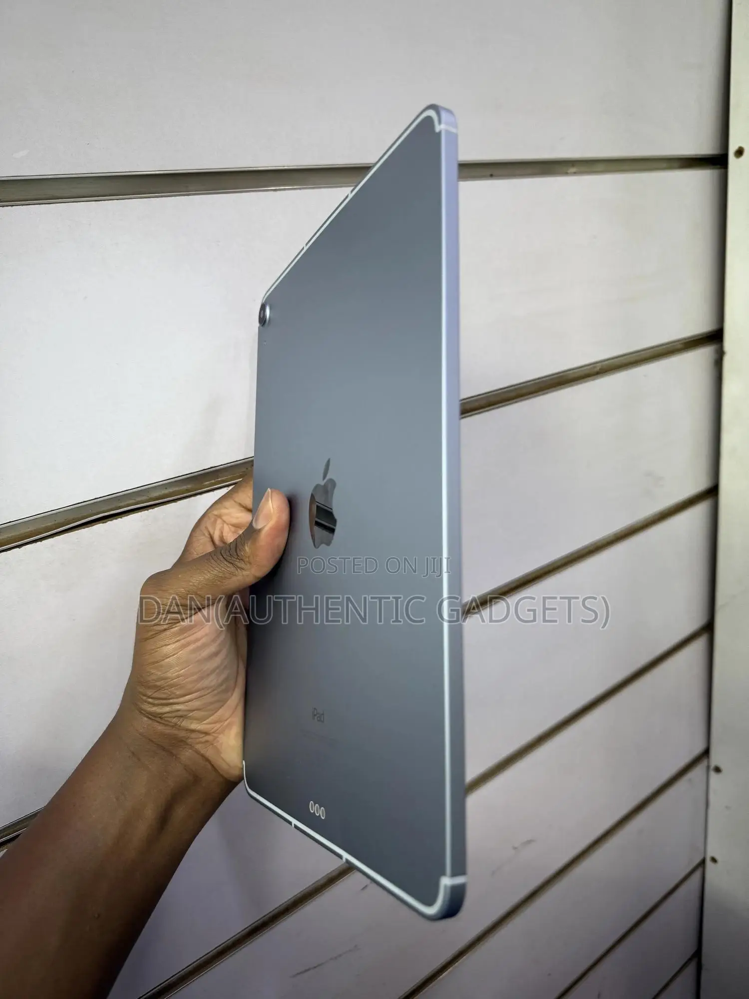 Apple iPad Air (2022) 64 GB Blue