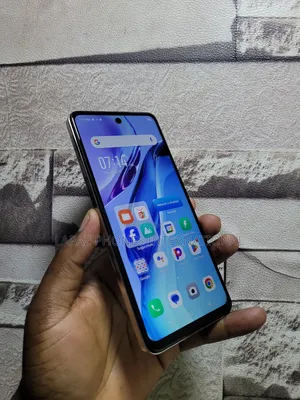 Infinix Hot 40i 128 GB Gold