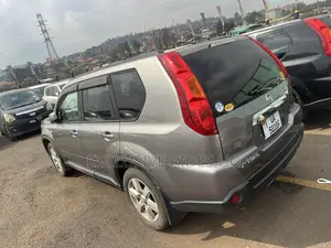 Nissan X-Trail 2011 Silver