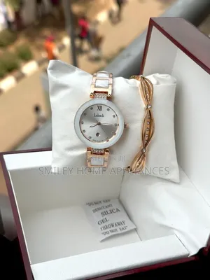 Women's Labaoli Gift Box Wrist Time Piece With Bracelet