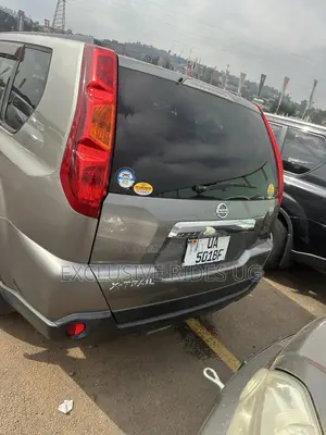 Nissan X-Trail 2011 Silver