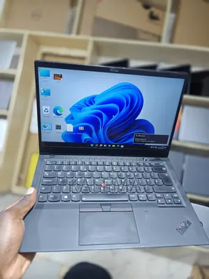 Laptop Lenovo ThinkPad X1 Carbon 16GB Intel Core I7 SSHD (Hybrid) 512GB