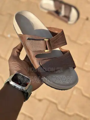 Men’S Classic Comfortable Double Straps Brown Leather Sandal