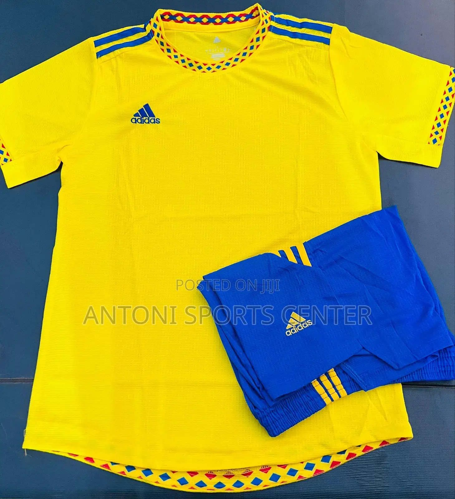 Original Yellow Plain