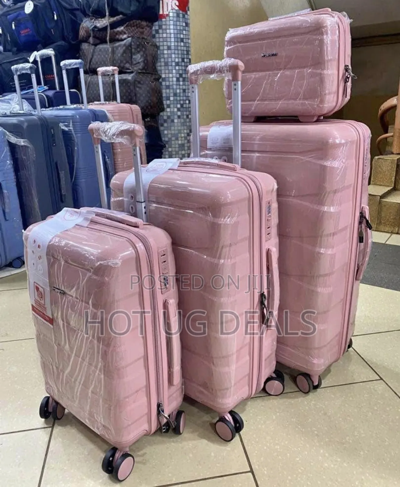 Set Of 4-in-1 Unbreakable Rubber Waterproof Suitcases