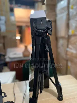 Heavy Duty Camera Stand Tripod.