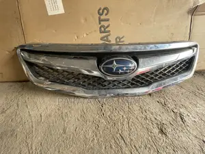 Grille Subaru Legacy Br9