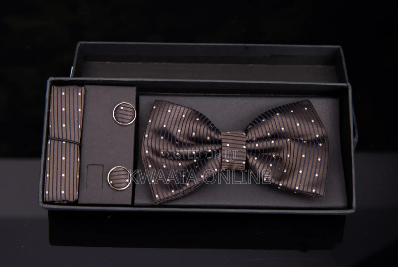Men Bowtie Cravat Cufflinks Set Silver Dot in Gift Box