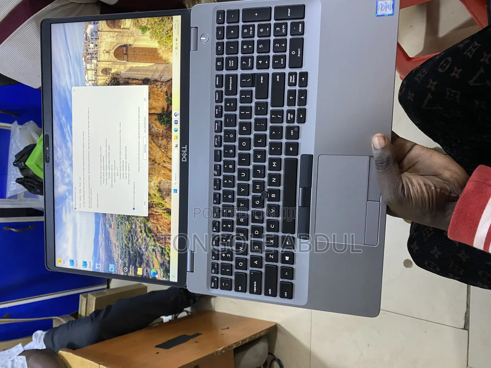 New Laptop Dell Precision 3541 16GB Intel Core I7 SSD 500GB