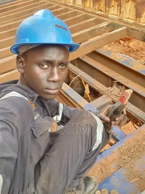 Crane and Machine Operator