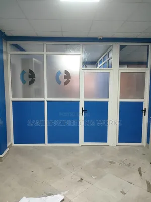 Quality Aluminum Office Partitioning With Glass And Boards