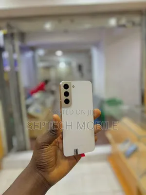 New Samsung Galaxy S22 5G 128 GB White