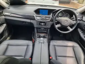 Mercedes-Benz E300 2011 White