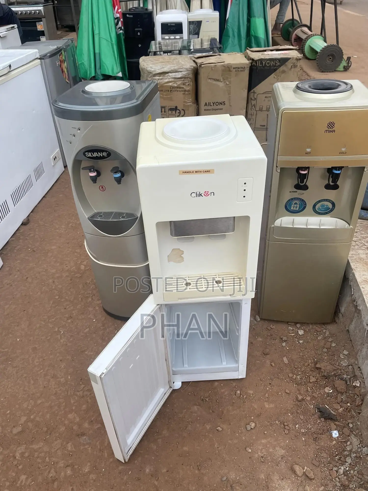 White Hot and Cold Water Dispenser
