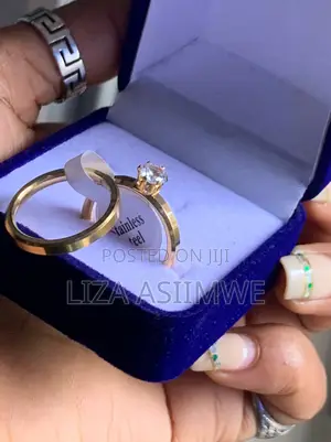Seal Your Vows: Elegant Gold Wedding Bands Engagement Ring
