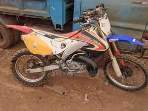 Honda 2007 Orange