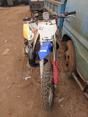 Honda 2007 Orange