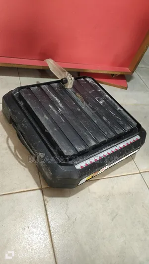 Uk Used Ptc550 Wet Tile Saw.